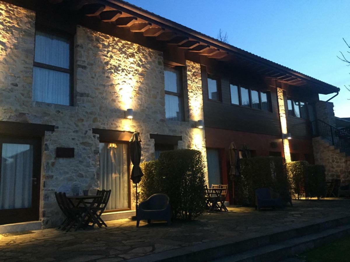 Apartamentos El Hospital De Villahormes المظهر الخارجي الصورة
